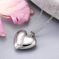BM-SFP-1118 Naszyjnik Relikwiarz z drobnymi kryształkami - HEART